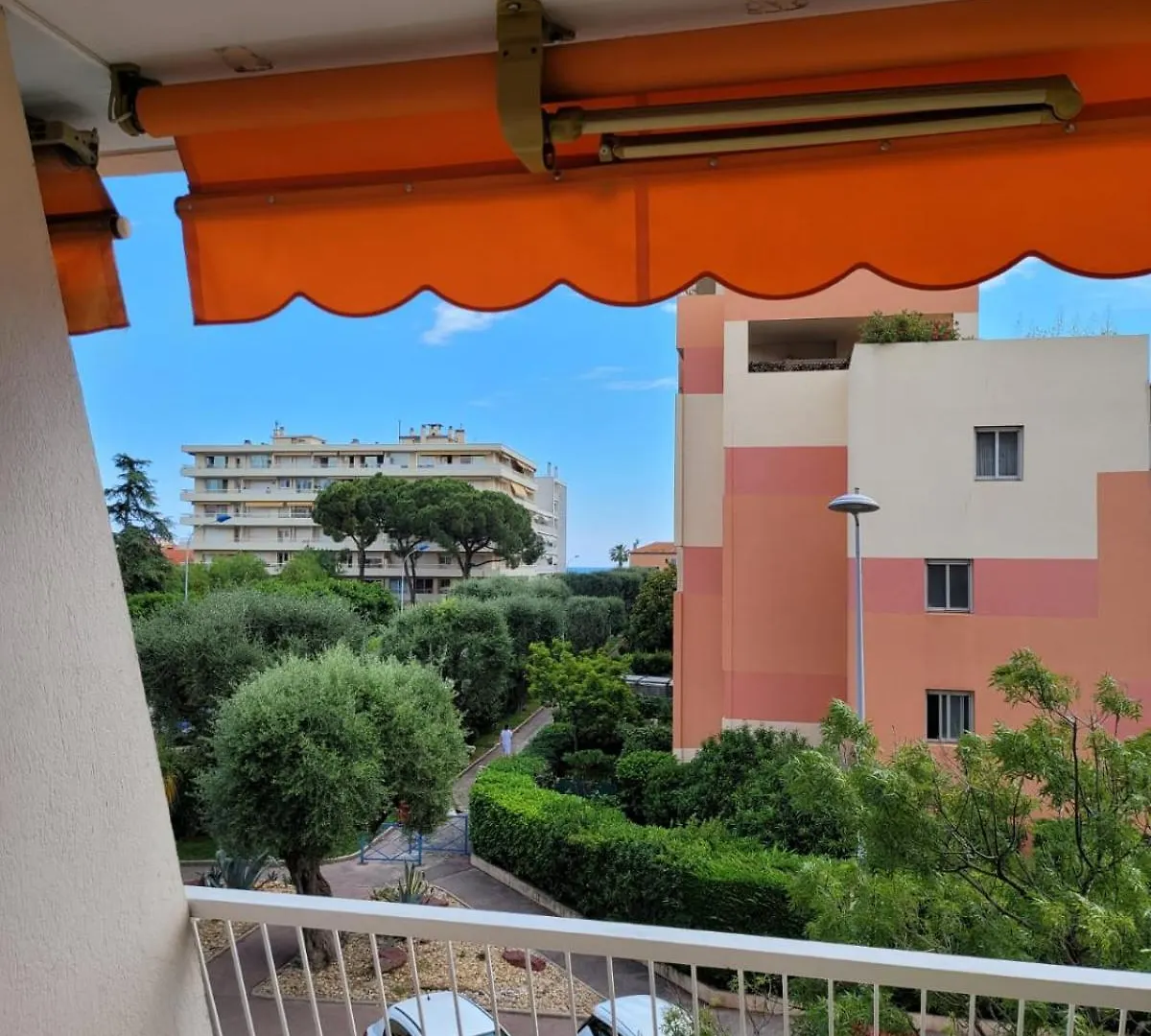 Superbe Studio, 200 M De La Mer, Climatise Avec Terrasse Et Parking Prive Cagnes-sur-Mer France
