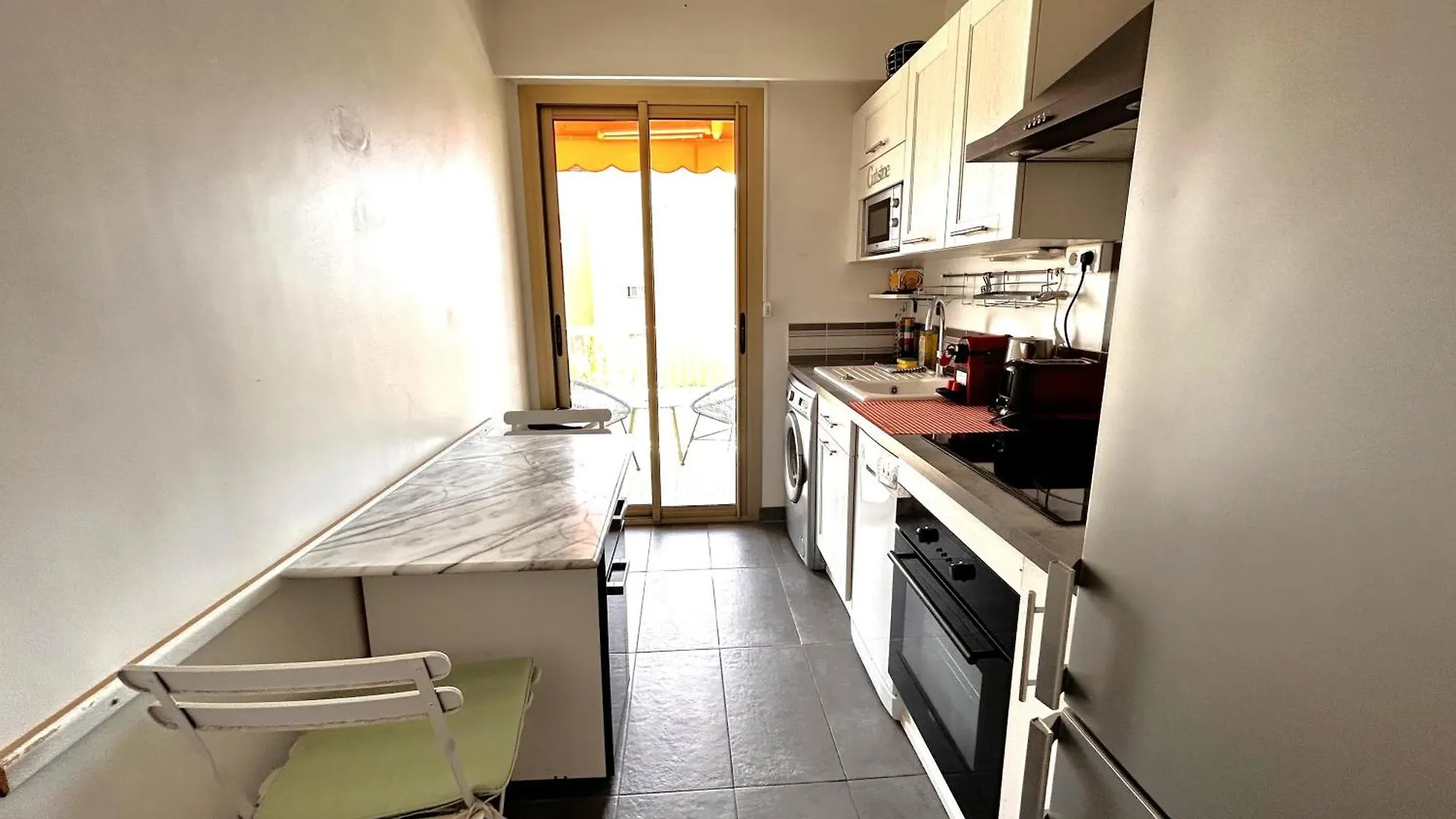 Superbe Studio, 200 M De La Mer, Climatise Avec Terrasse Et Parking Prive Cagnes-sur-Mer 0*,